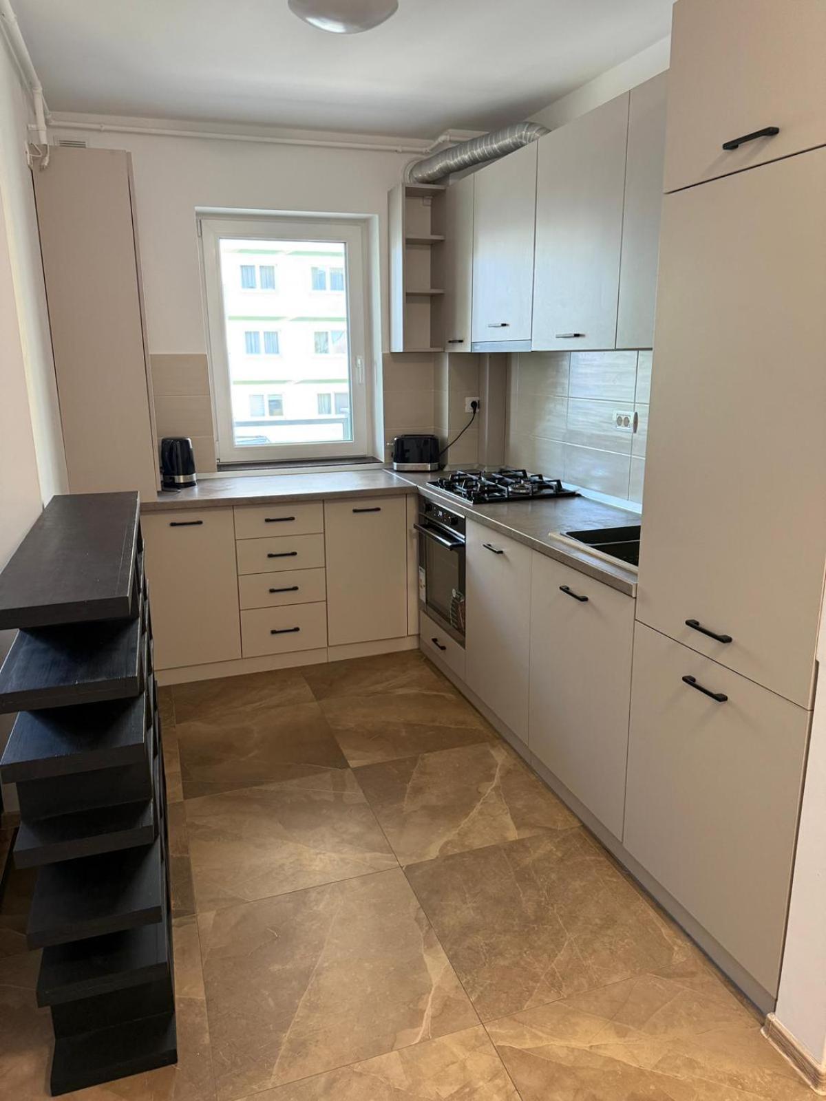 Coresi Topcity 2Camere Apartment Braşov Esterno foto